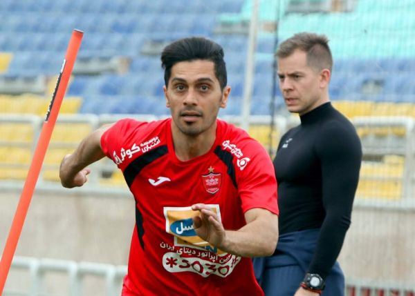 این شما و این کاپیتان سوم پرسپولیس