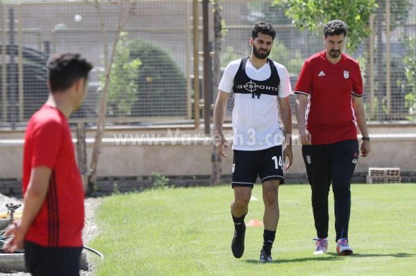 درد و ترس روی چهره بازیکن موردعلاقه کیروش عکس