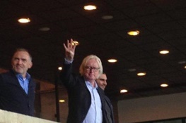 چرا وینفرد شفر از کیروش دفاع میکند