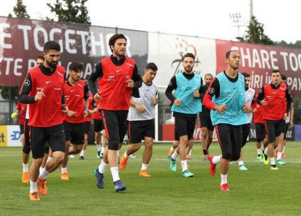 سرمربی ترکیه ۱۳ بازیکن زیر ۲۳سال برابر ایران داریم