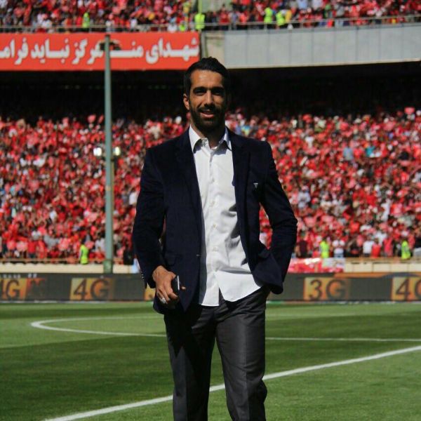 برجلو دایی تیم قدرتمندی می سازد