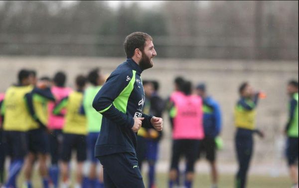  مدافع سابق استقلال در ترکیب ارمنستان