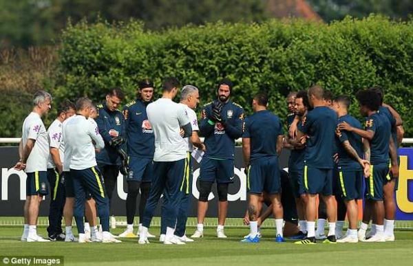  اخبار نگران کننده در مورد نیمار از برزیل  عکس