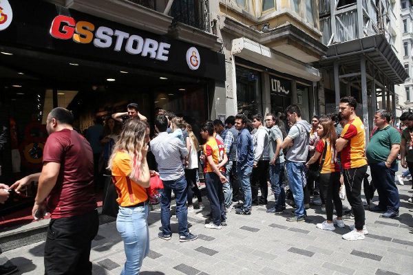 آخرهفتهی خاکستری ابتکار گالاتاسارای