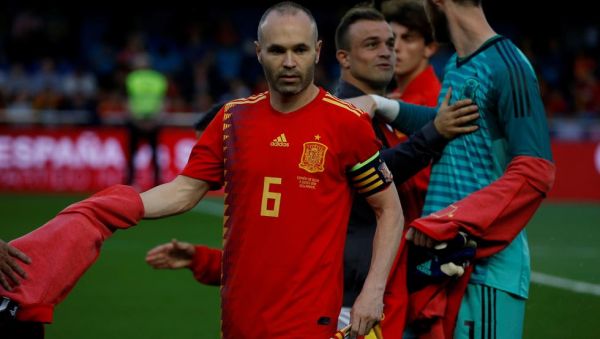  اینیستا  شاید بعد از جام جهانی هم برای اسپانیا بازی کنم