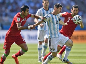 مروری به عملکرد دفاع چپهای ایران در جام جهانی/ پلی برای لژیونر شدن