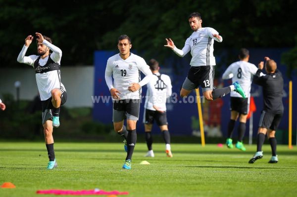 پرواز بلند میلاد در دیدار آشنا عکس