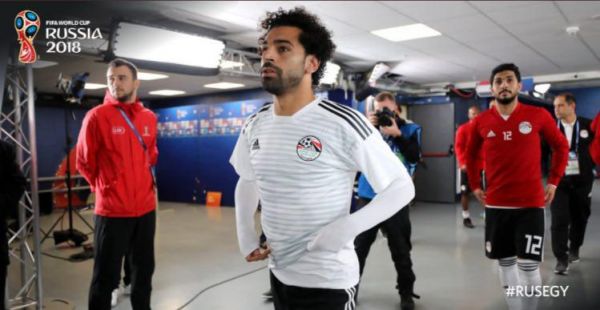 لنز دوربین ها روی الهه فوتبال مصر عکس