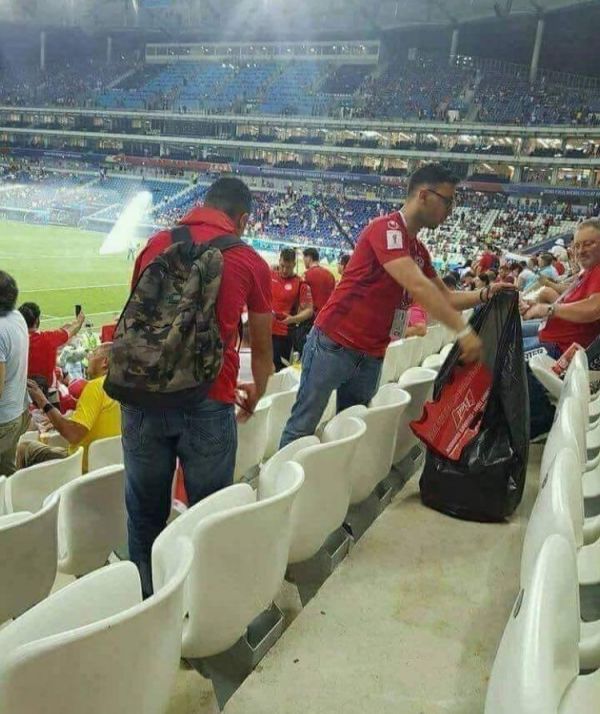  مصری‌ها اخلاق را نباختند عکس