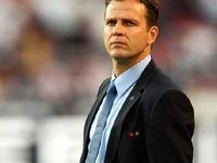  بیرهوف  به مسخره کنندگان سوئد هشدار دادیم