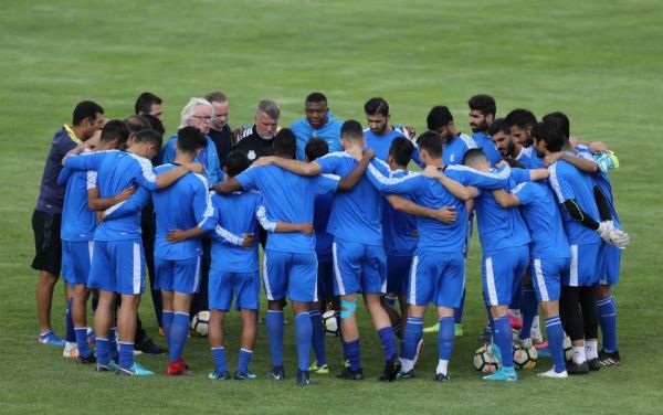  بازیکنان استقلال ناراحت از تمرین بدون تیم پزشکی