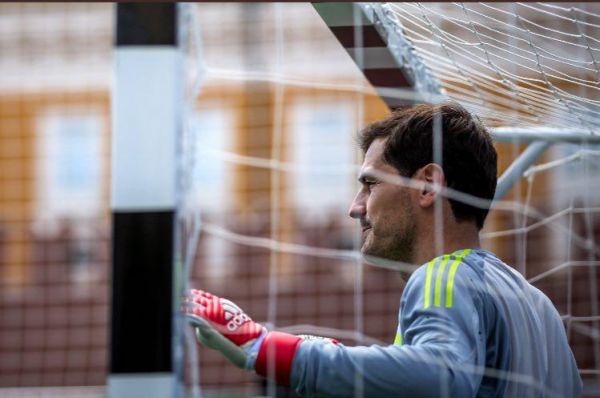  رئیس جمهور روسیه، همبازی رونالدو و پویول  عکس