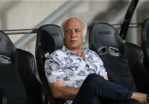 عبداللهی امید ابراهیمی ازدواج کرده و سخت است به خارج از کشور برود