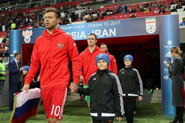 تمسخر تیم روسیه در یک کلیپ موسیقی؛ اطمینان به شکست مقابل عربستان