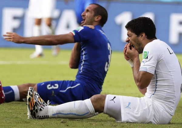 جذابترین جملههای تاریخ جام جهانی؛ دنداندرد سوارز به خاطر گاز گرفتن کیهلینی