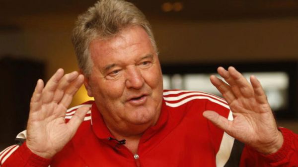  سرمربی ولزی تراکتورسازی وارد تبریز شد