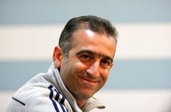  از بازیکنان لیگ برتری در اکسین البرز استفاده می کنم