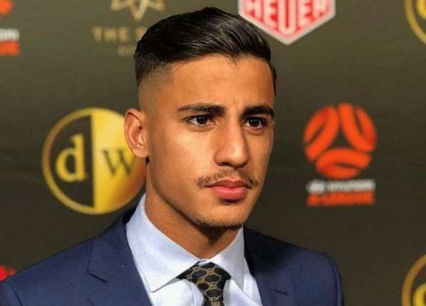  دنیل ارزانی  در خیابانهای خرم‌آباد فوتبال و دریبل‌زدن را یاد گرفتم