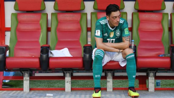 وداع اوزیل با تیم ملی آلمان