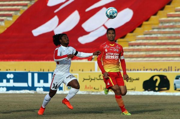 پیروزی فولاد در دیدار دوستانه مقابل منتخب شهر کرد اردو شاگردان پورموسوی به پایان رسید