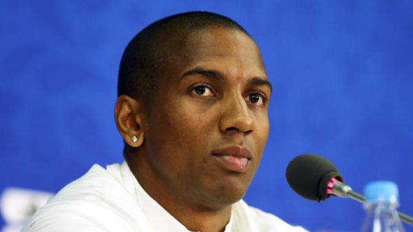  اشلی یانگ  مقابل کلمبیا، پنالتی می زنم