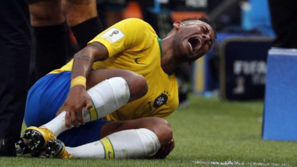  نیمار و تلف کردن 14 دقیقه از بازی های برزیل