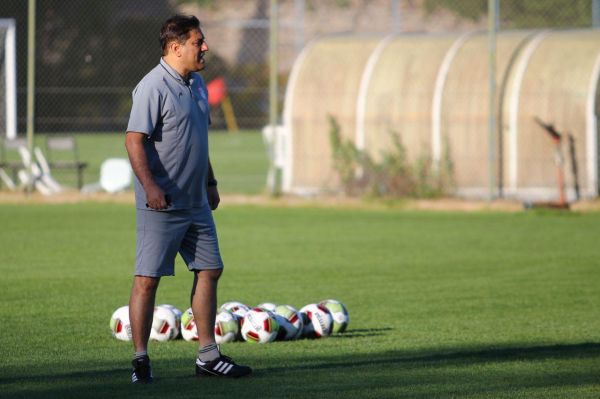  پیروانی با تراکتورسازی استارت زد  عکس