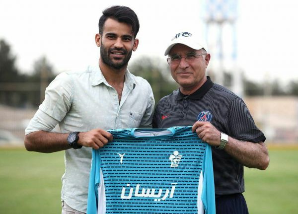 آل کثیر در پیکان برای آقای گلی می جنگم