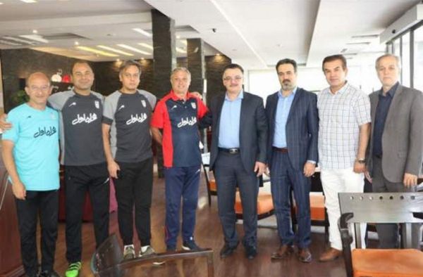  حمایت قاطعانه مالک تراکتور از تیم امید  عکس