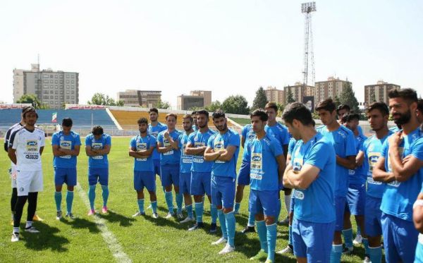  استقلال - کارلسروهه؛ در انتظار ویزای ملی آلمان