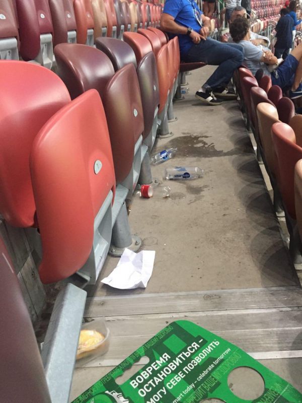  استادیوم لوژنیکی پاک نشد  عکس