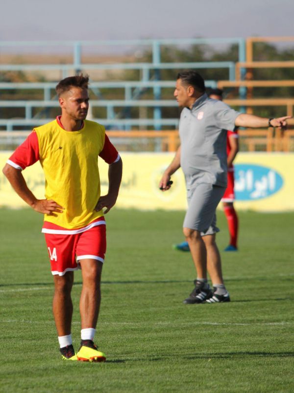 مهاجم انگلیسی و رویای آقای گلی در ایران عکس