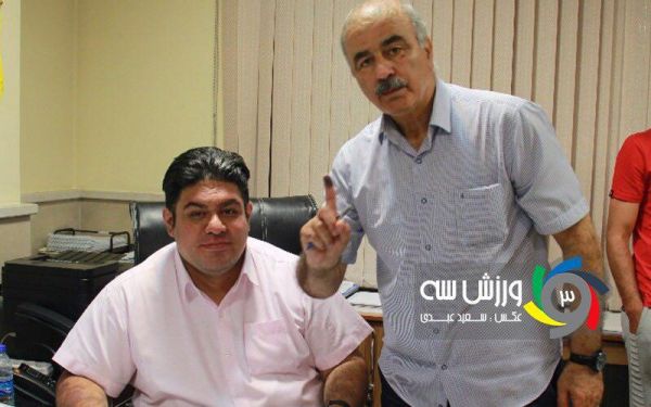 ثبت رسمی کادر فنی و بازیکنان تراکتور عکس