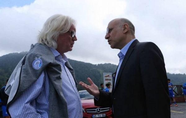  فتحی  تیام قانونا حق جدایی از استقلال را ندارد