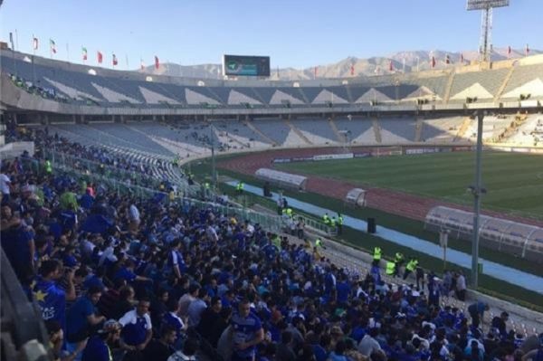  حاشیه دیدار استقلال و پیکان؛ کمتر از ۵ هزار هوادار استقلال در ورزشگاه آزادی