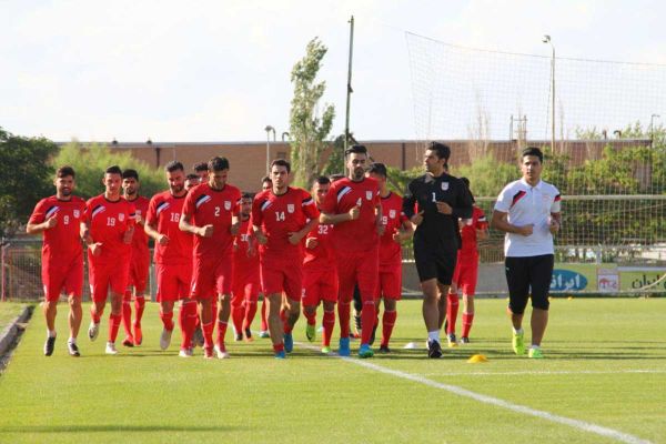  ترکیب تراکتورسازی مقابل نفت مسجد سلیمان