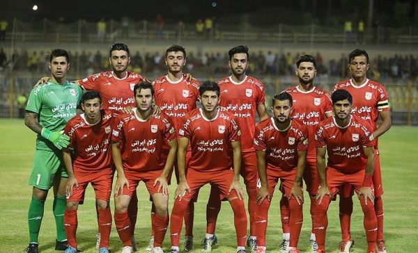 عبداللهزاده مقابل نفت در دفاع خوب بودیم و فقط زیاد حمله نکردیم محرومیت هواداران قانون خوبی نیست