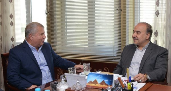 پروین 50 سال در پرسپولیس بودیم و پولی در کار نبود وزیر عدالت را بین استقلال و پرسپولیس رعایت کرده است