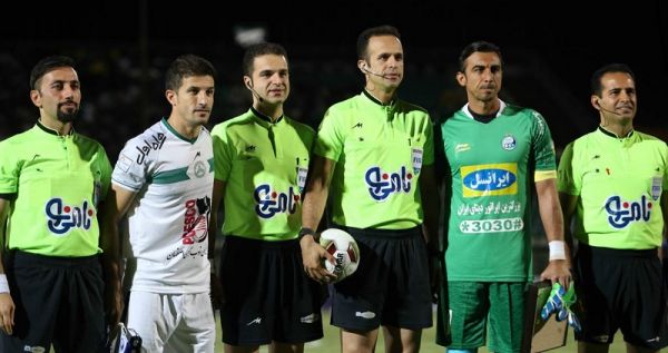  ذوب آهن 2- 2 استقلال  شب پر گل فولادشهر؛ شفر با نصف استقلال هم نمی‌بازد