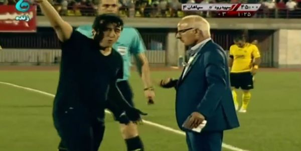  خشم خداداد عزیزی از شعارهای هواداران سپیدرود