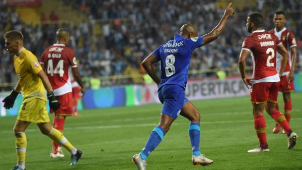  کاسیاس و فتح دومین افتخار ارزشمند با پورتو  عکس