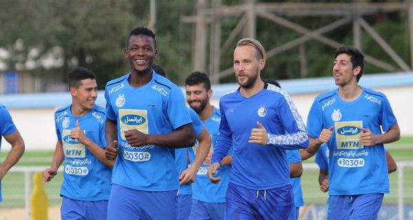 الحاجی گرو، تبریزی و نویمایر در لیست 18 نفره استقلال برای دیدار با تراکتورسازی