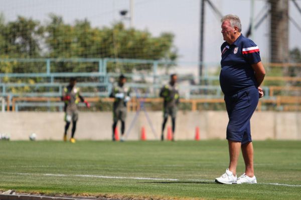  توشاک، نقش واسیلی و تونی را اجرا می کند   عکس