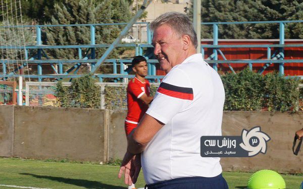 رونمایی از تراکتورِ توشاک برای تبریزیها