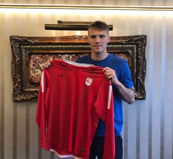  مهاجم اسکاتلندی به تراکتورسازی پیوست  عکس