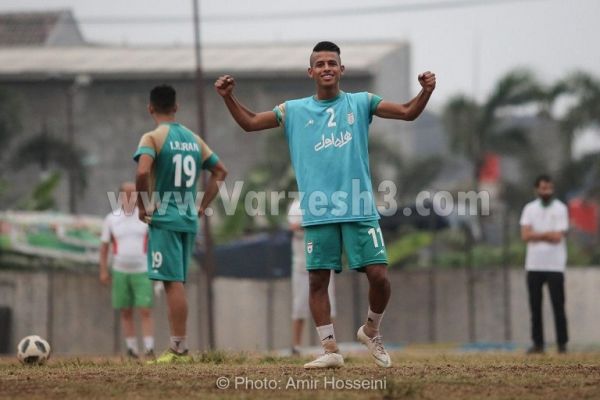 پُر انرژی و خوشایند، این تیم امید ماست عکس