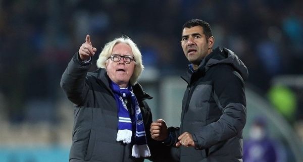 نامداری در تیم ما دروازهبان بر مبنای گل خوردن عوض نمیشود نمی دانم حسینی ناراحت بود یا نه اما واکنشی از او ندیدم