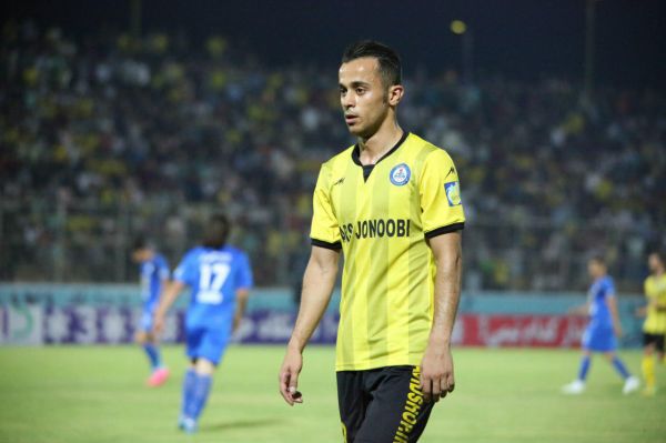 سیف اللهی تارتار گفته بود راست استقلال را مهار کنیم