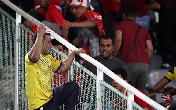 چاقوکش ورزشگاه آزادی شناسایی شد جدیتر شدن برخورد پلیس با تماشاگران متخلف