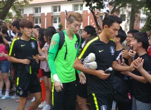  دروازه بان کره  بازی ما با ایران به پنالتی نمی‌کشد